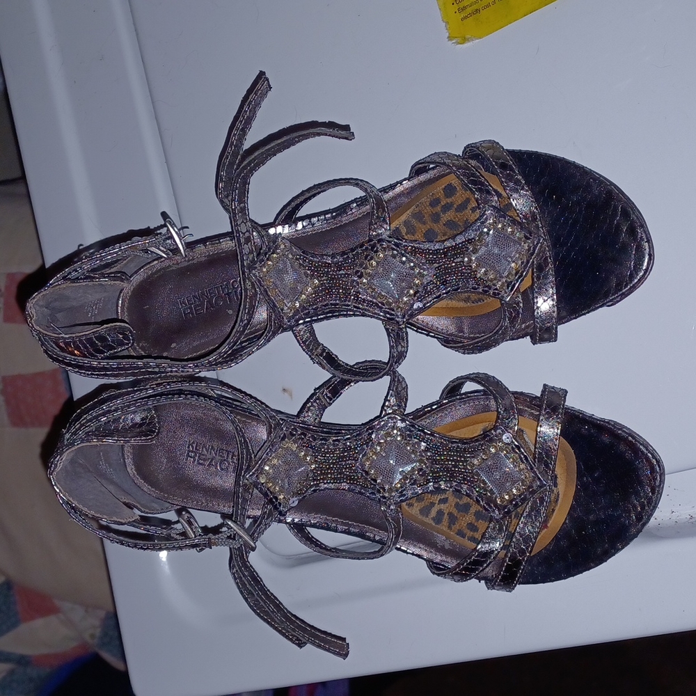 Kenneth cole reaction sandals